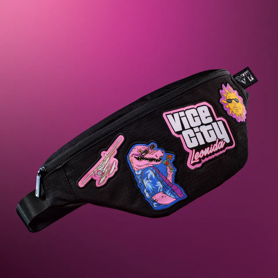 Gtavi_ce_crossbodybag_finalized_2160noise